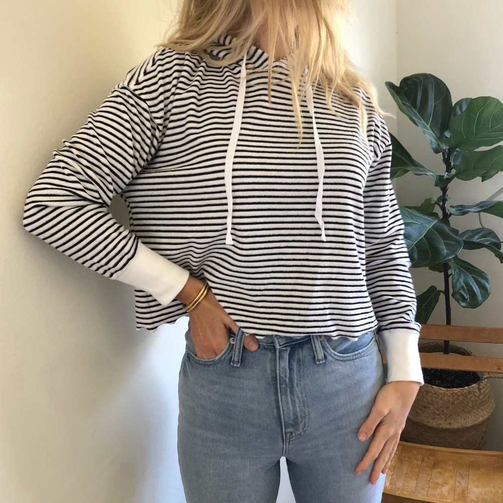 LIKE NEW! 🌟 AYR Striped Sweater Hoodie - XS